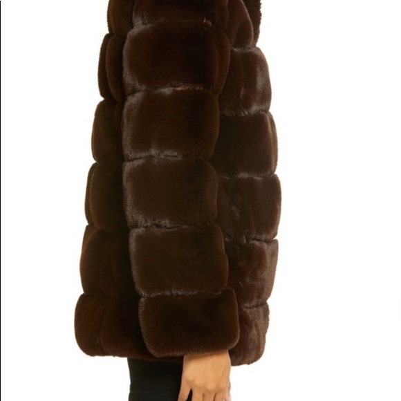 VIA SPIGA NWT Eggplant Faux Fur Reversible Jacket - Picture 4 of 11